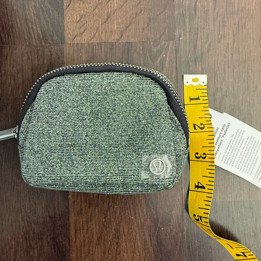 ๐ Lululemon Everywhere Belt Bag Nano - Glitter - Picture 15 of 15